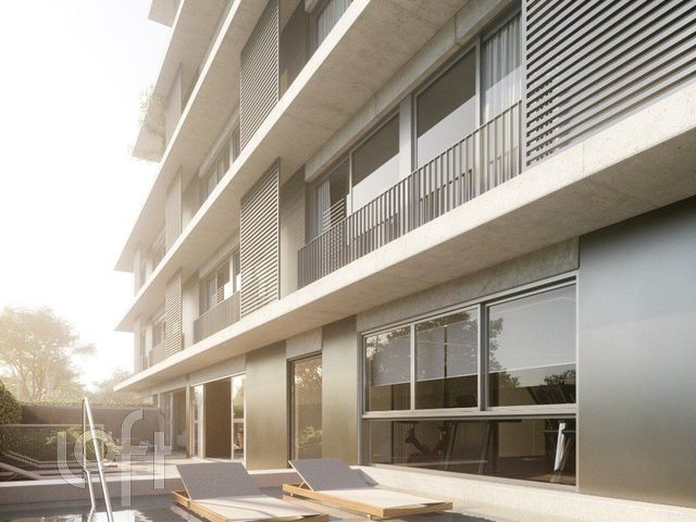 Apartamento com 75m², 2 dormitórios, 1 suíte, 2 vagas, Petrópolis em Porto Alegre