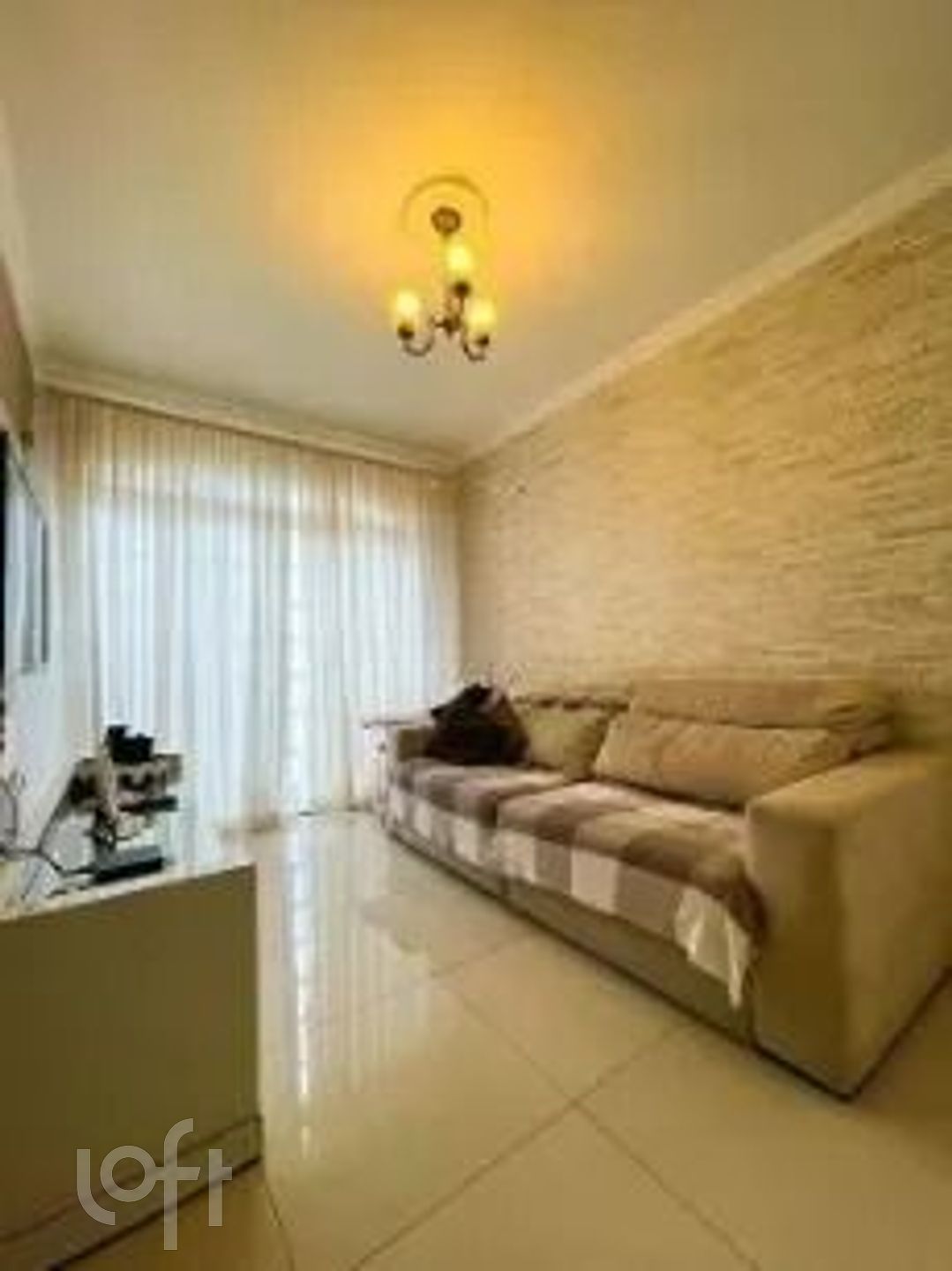 Casa à venda em Grajaú com 250 m², 3 quartos, 1 su