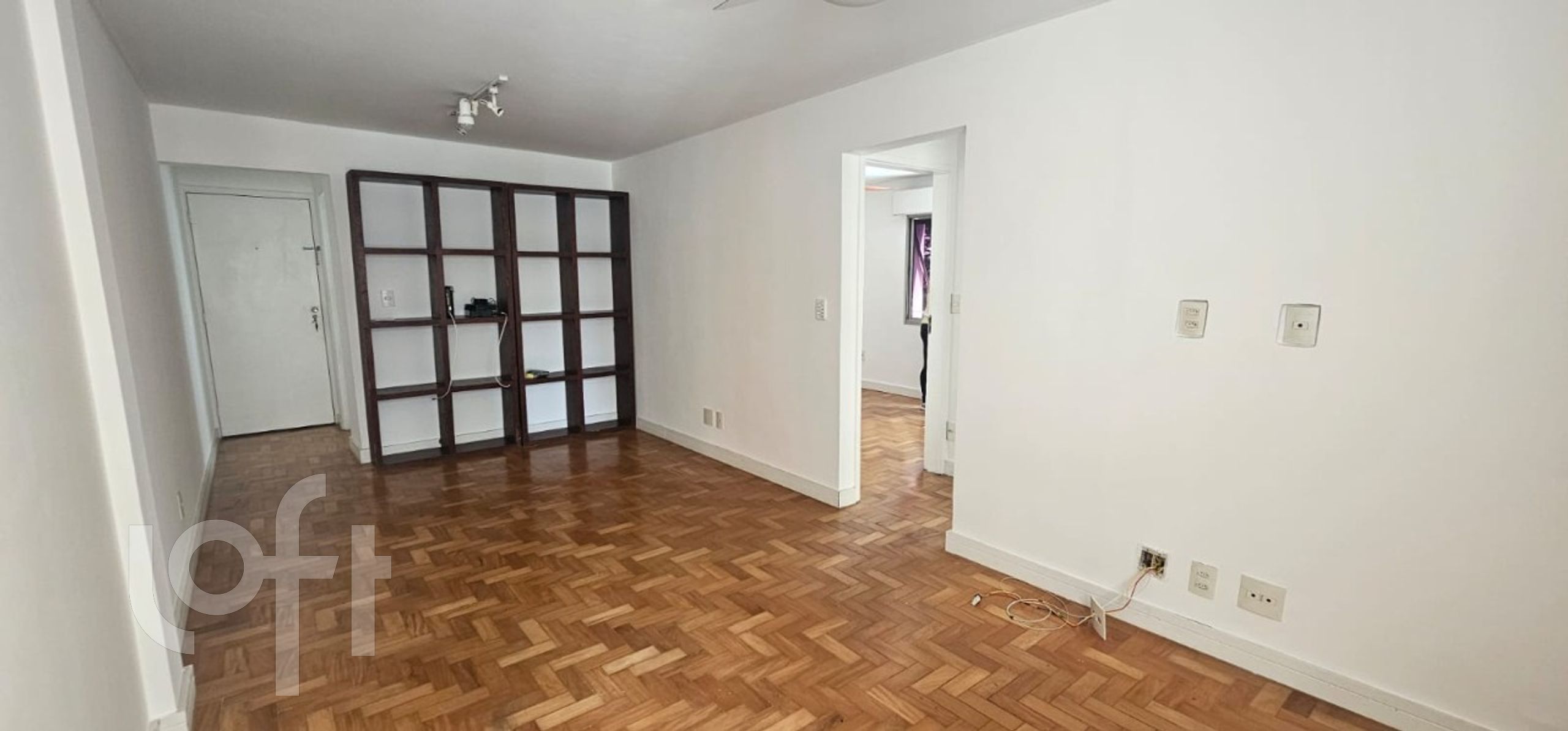 Apartamento à venda com 2 quartos, 80m² - Foto 2