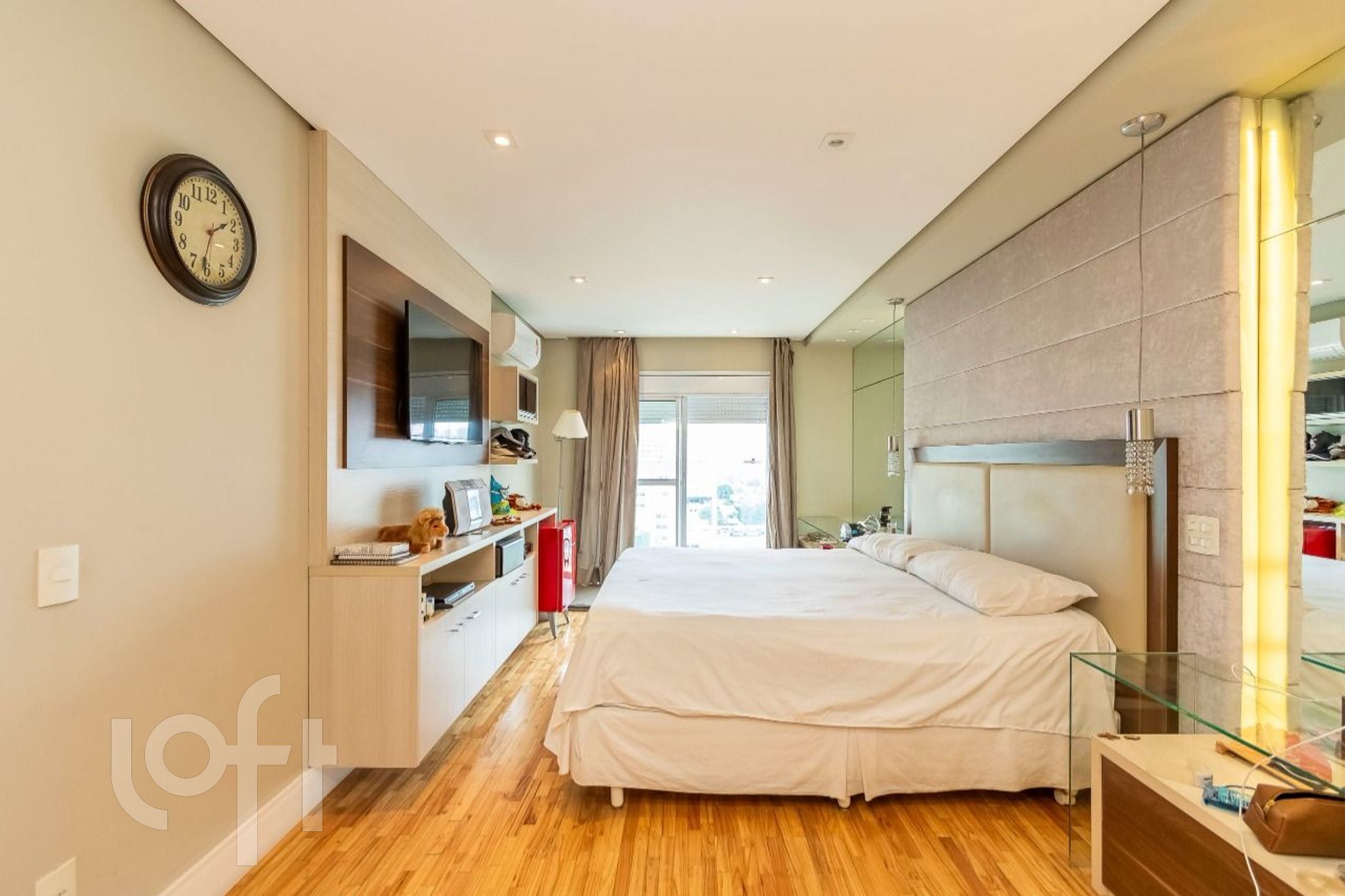 Apartamento à venda com 3 quartos, 210m² - Foto 18