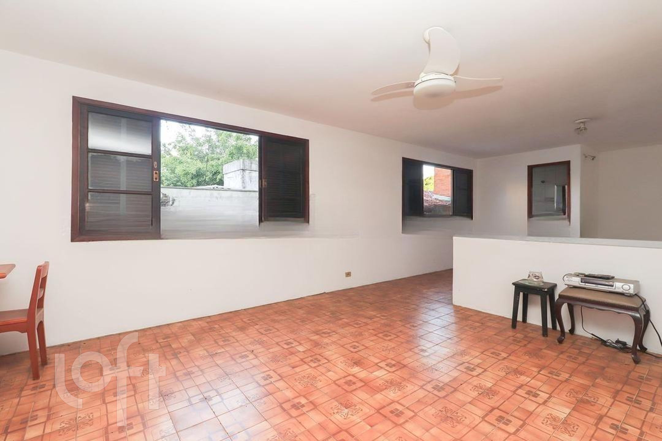 Casa à venda com 4 quartos, 300m² - Foto 14