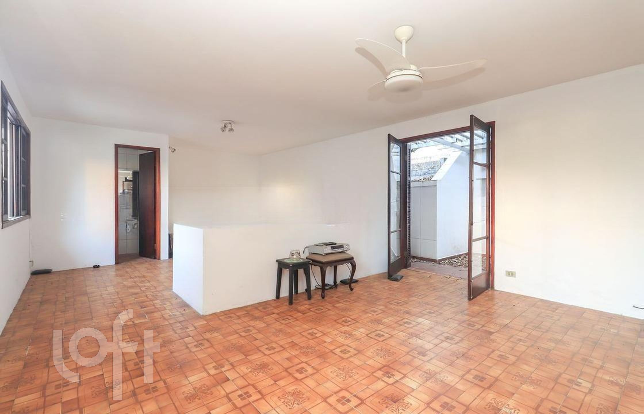 Casa à venda com 4 quartos, 300m² - Foto 16