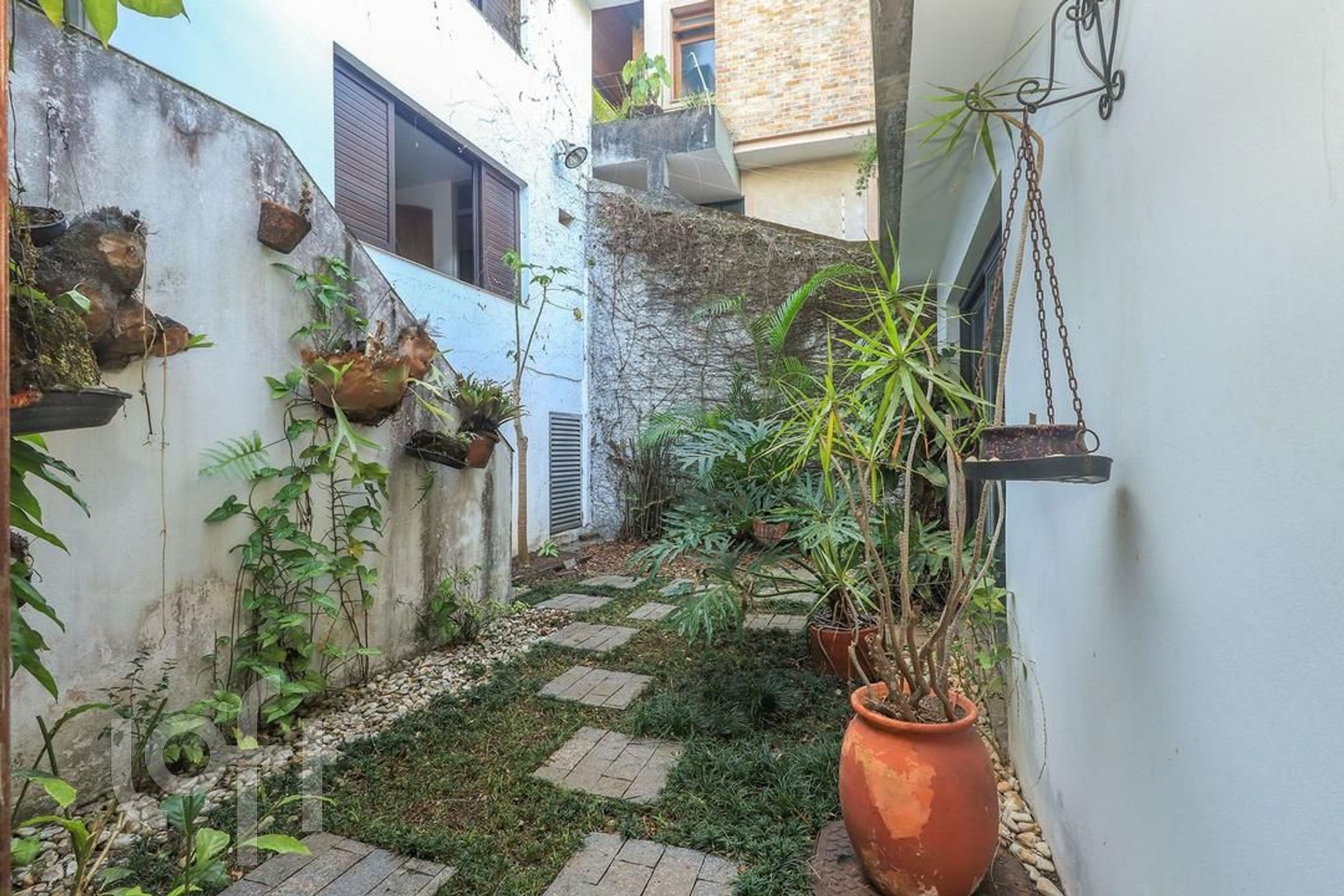 Casa à venda com 4 quartos, 300m² - Foto 54