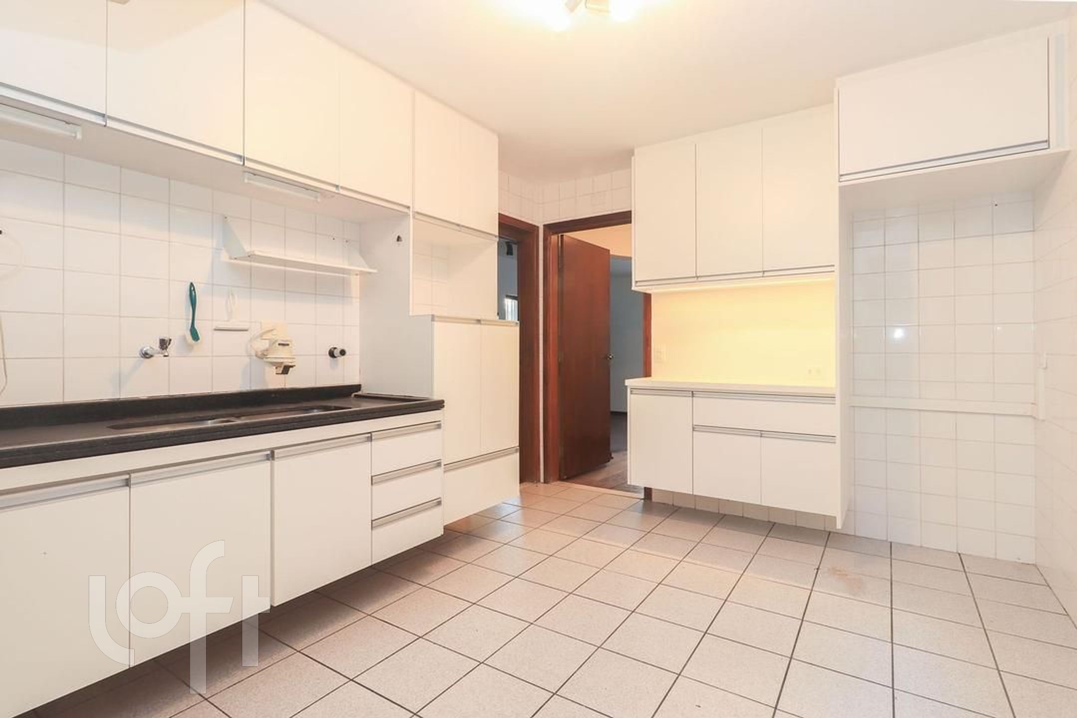 Casa à venda com 4 quartos, 300m² - Foto 6