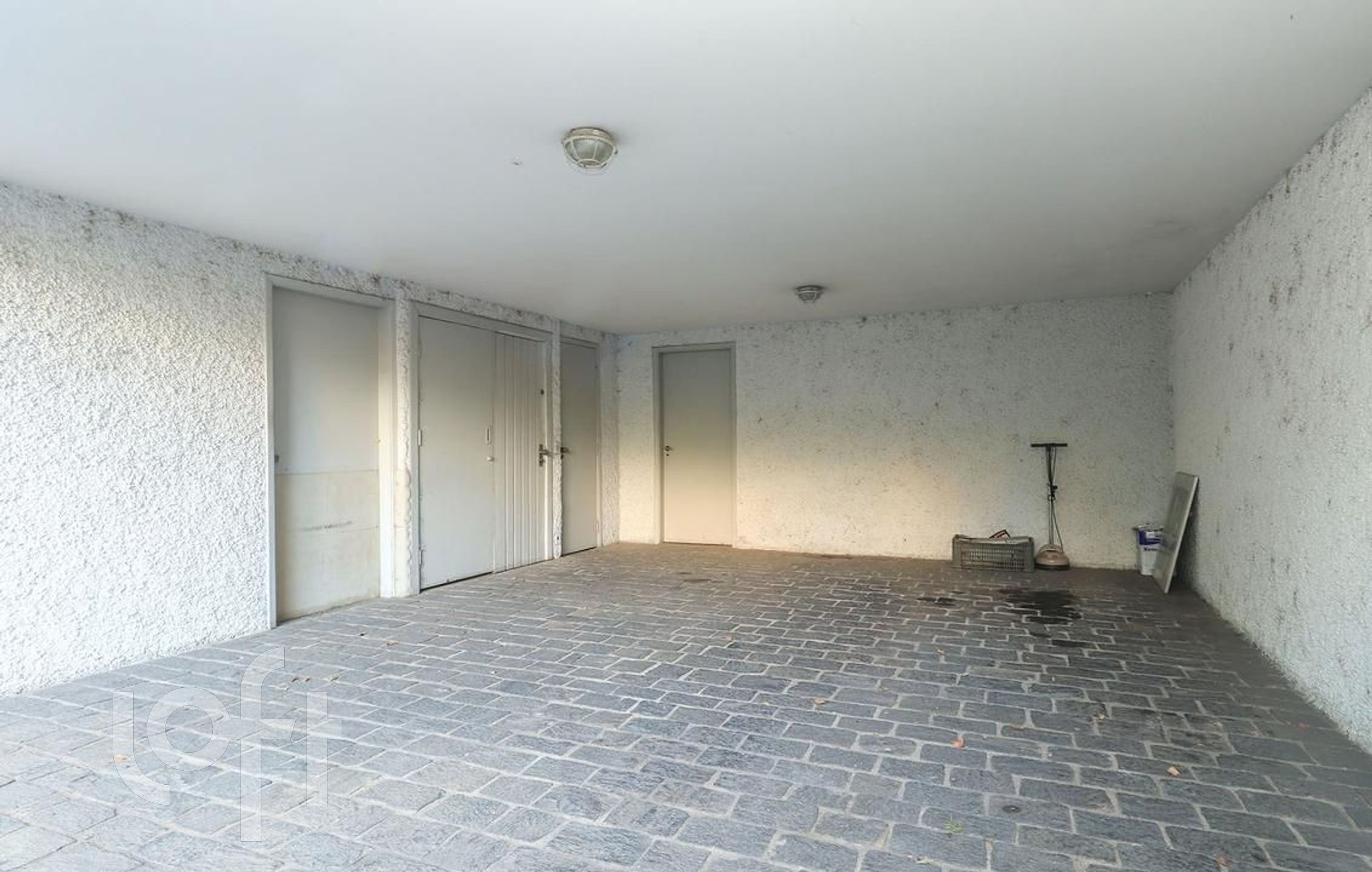 Casa à venda com 4 quartos, 300m² - Foto 55