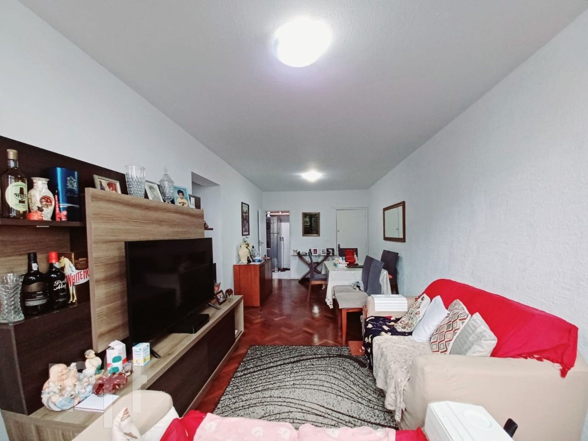 Apartamento à venda com 3 quartos, 94m² - Foto 2