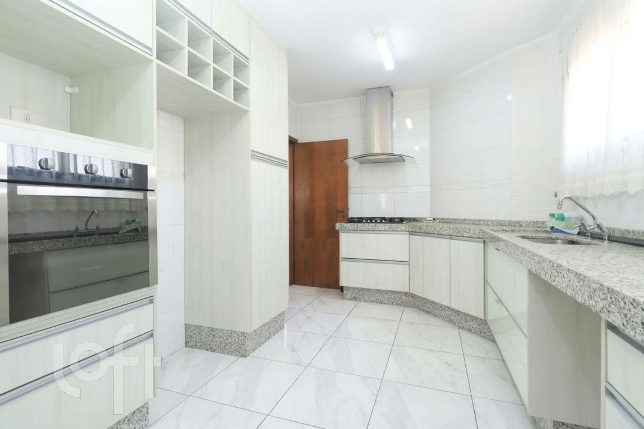 Apartamento à venda com 3 quartos, 140m² - Foto 12