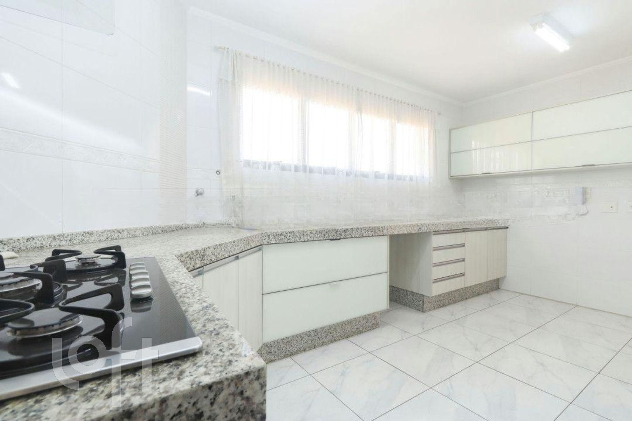 Apartamento à venda com 3 quartos, 140m² - Foto 14