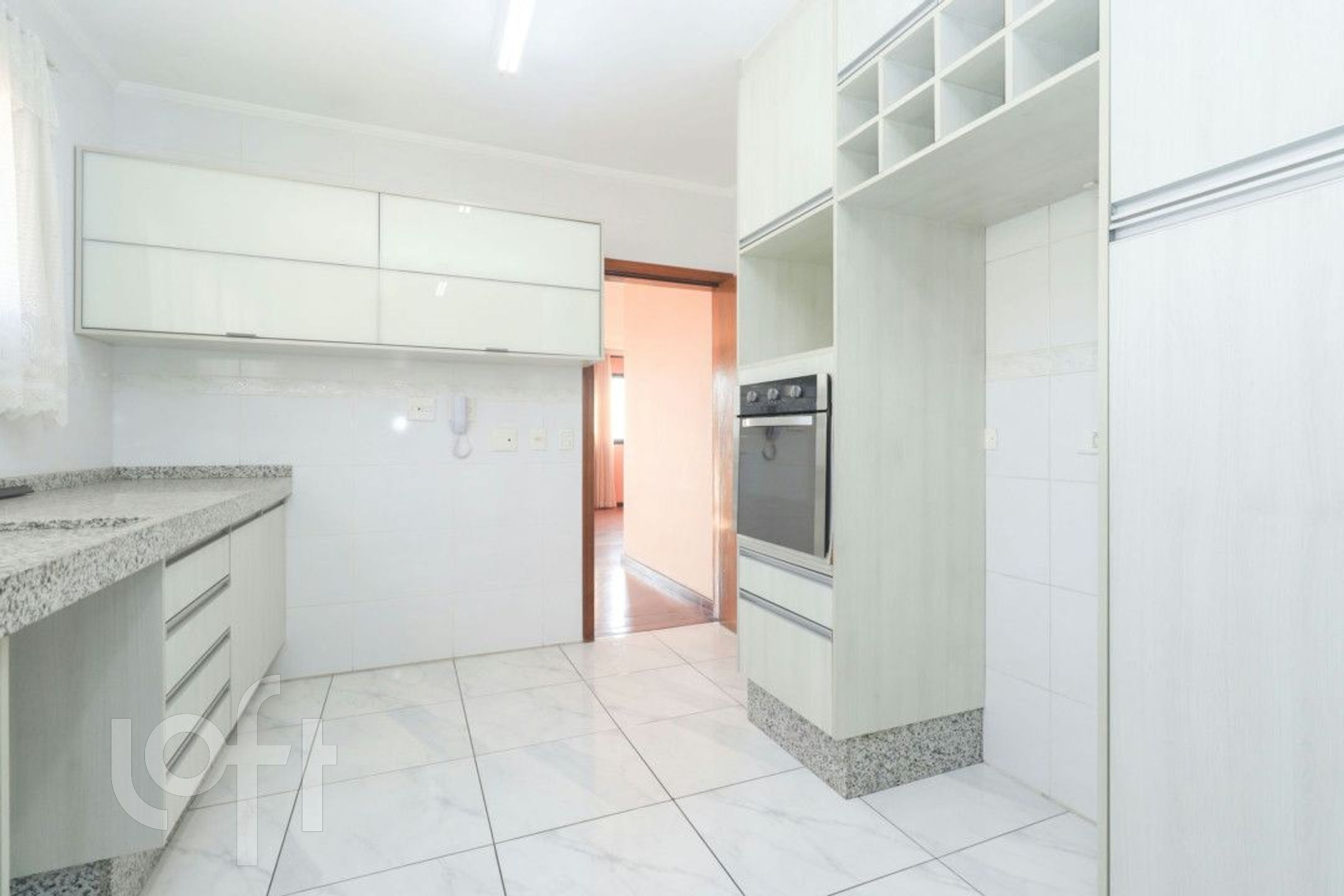 Apartamento à venda com 3 quartos, 140m² - Foto 11