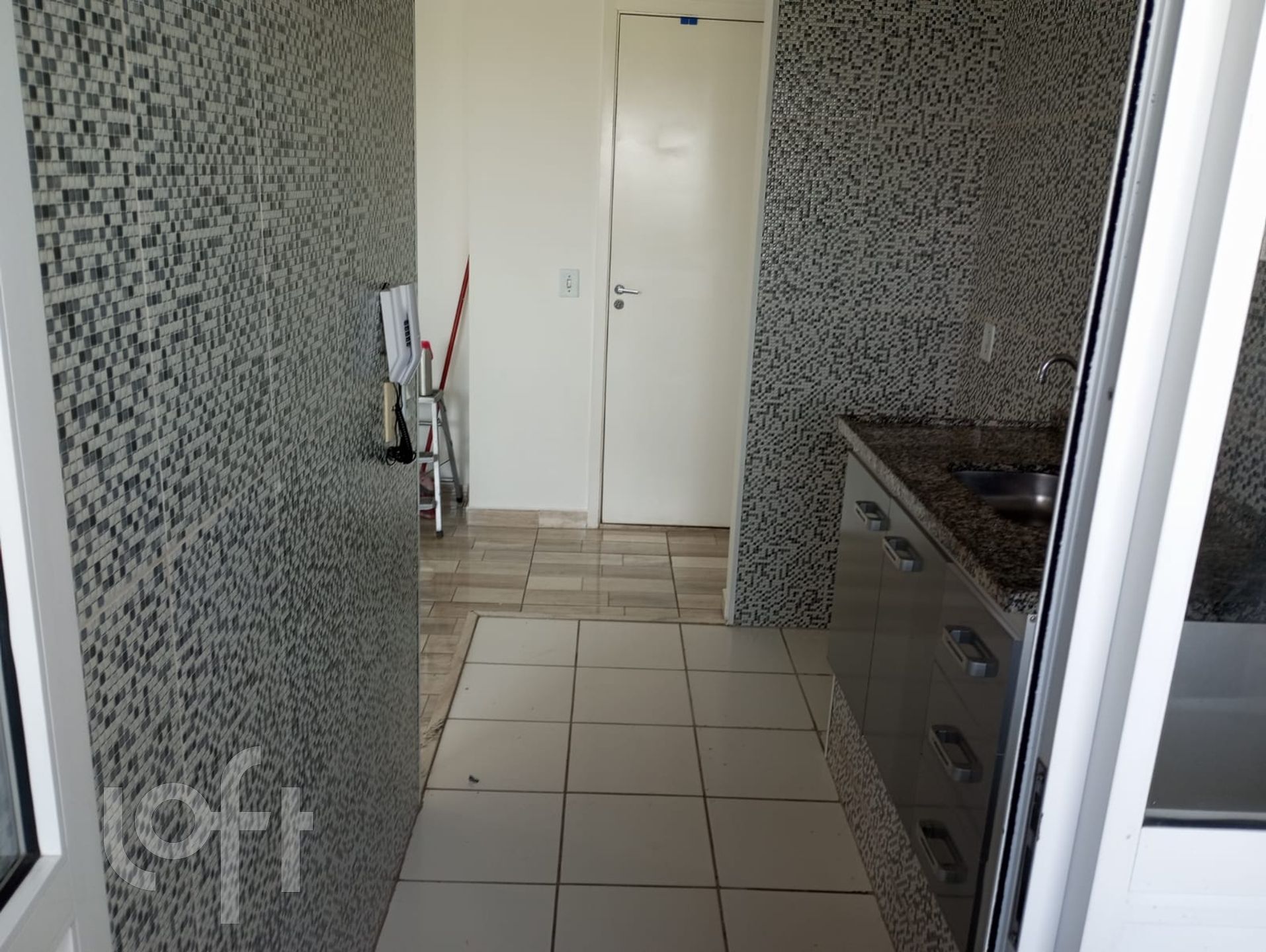 Apartamento à venda com 2 quartos, 45m² - Foto 3