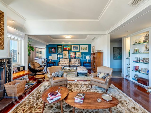 Apartamento com 399m², 3 dormitórios, 1 suíte, 3 vagas, Rio Branco em Porto Alegre