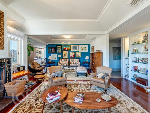 Apartamento com 399m², 3 dormitórios, 1 suíte, 3 vagas, Rio Branco em Porto Alegre