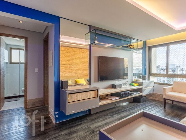 Apartamento com 64m², 2 dormitórios, 1 suíte, 1 vaga, Petrópolis em Porto Alegre
