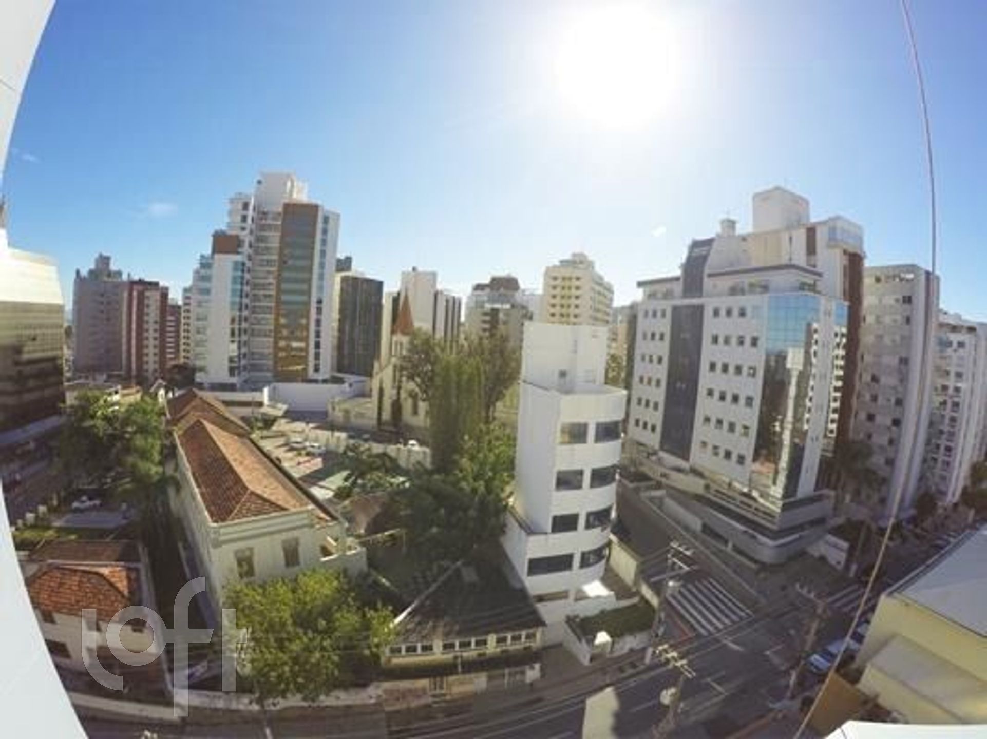 Apartamentos com 82m², 2 quartos, 1 garagem, no bairro Centro em Florianópolis