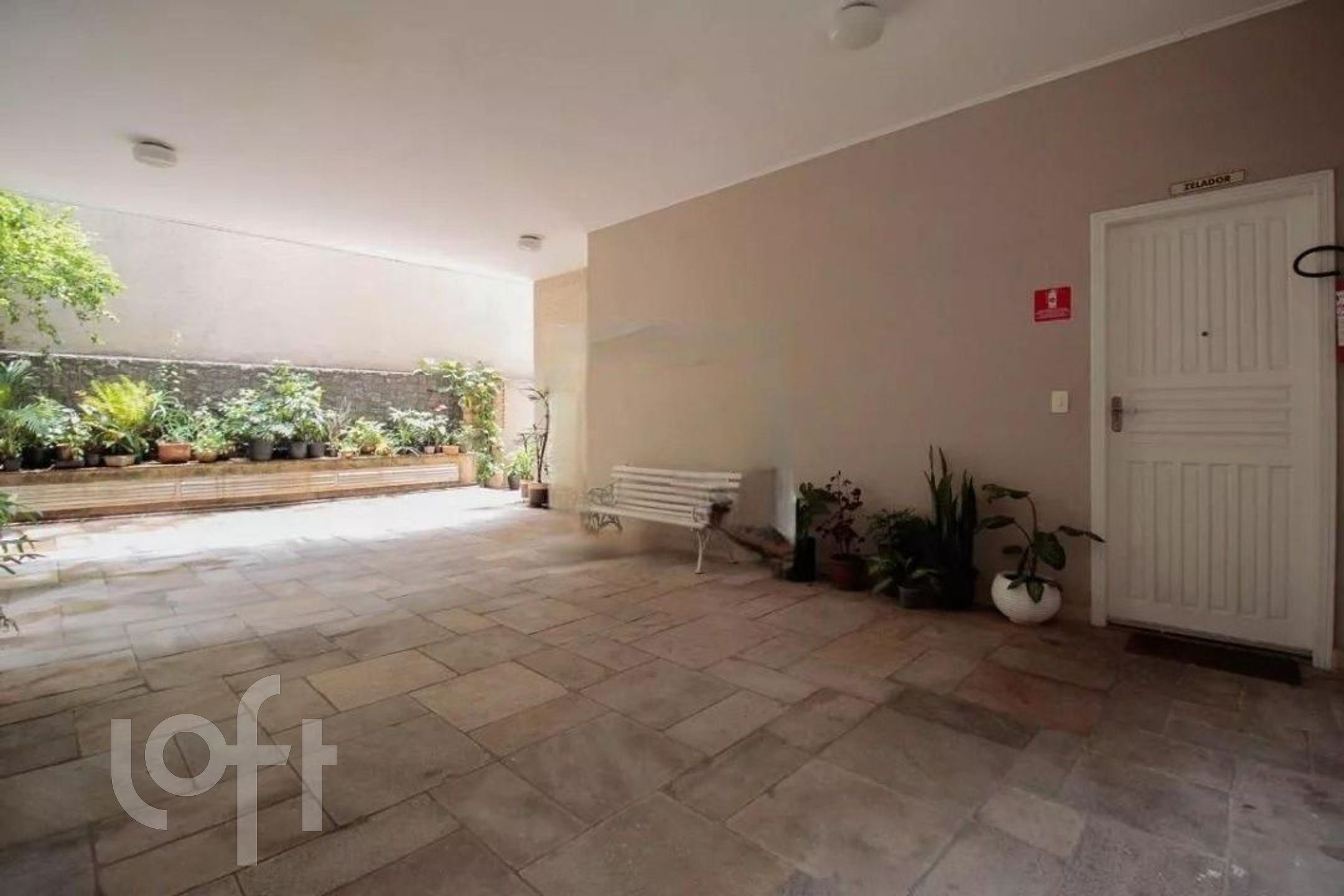 Apartamento à venda com 2 quartos, 72m² - Foto 19