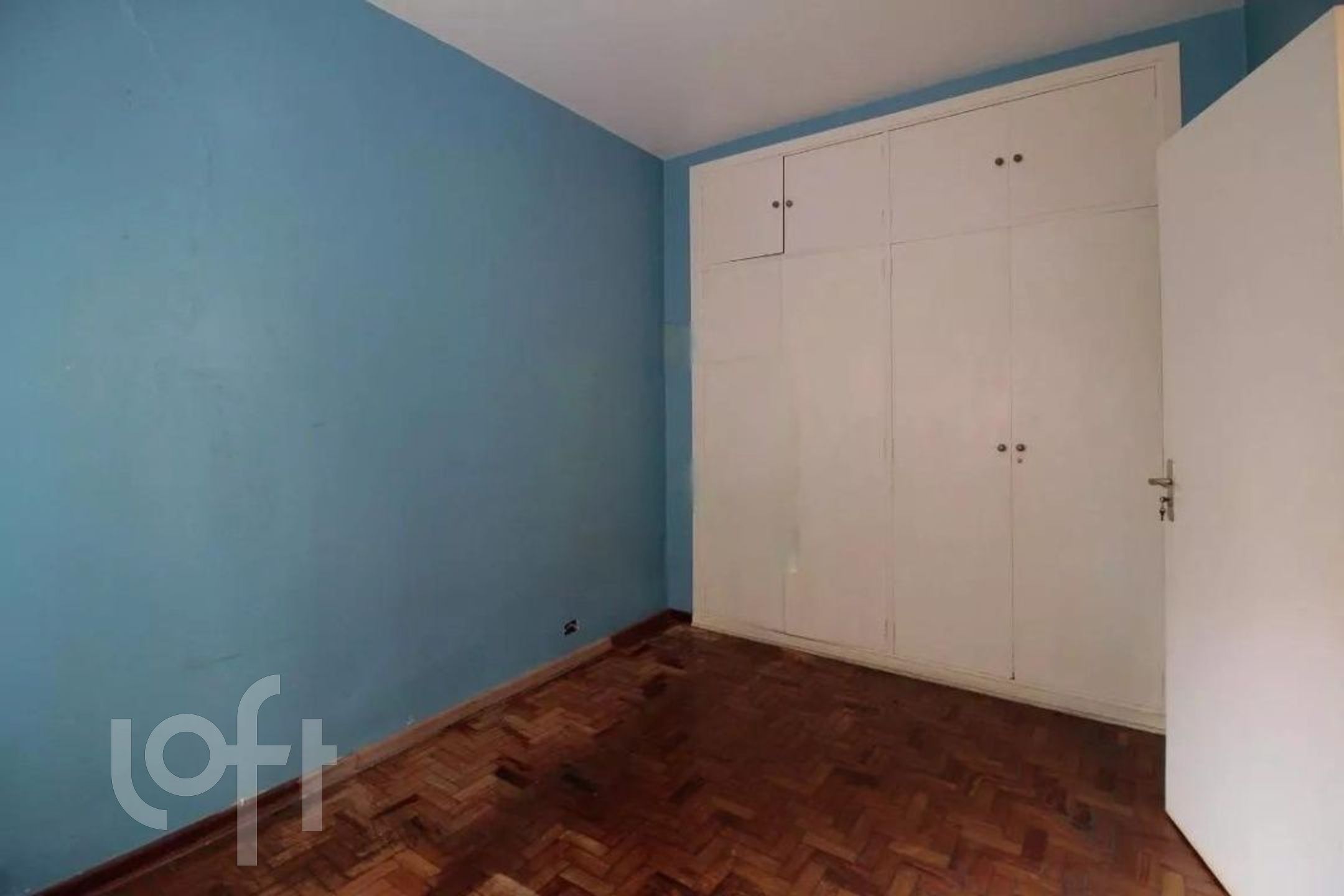 Apartamento à venda com 2 quartos, 72m² - Foto 4