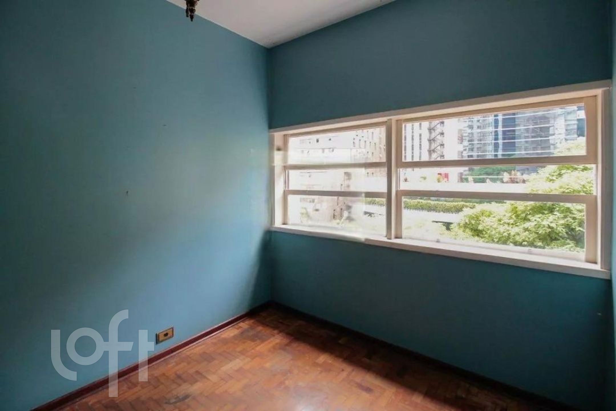 Apartamento à venda com 2 quartos, 72m² - Foto 2