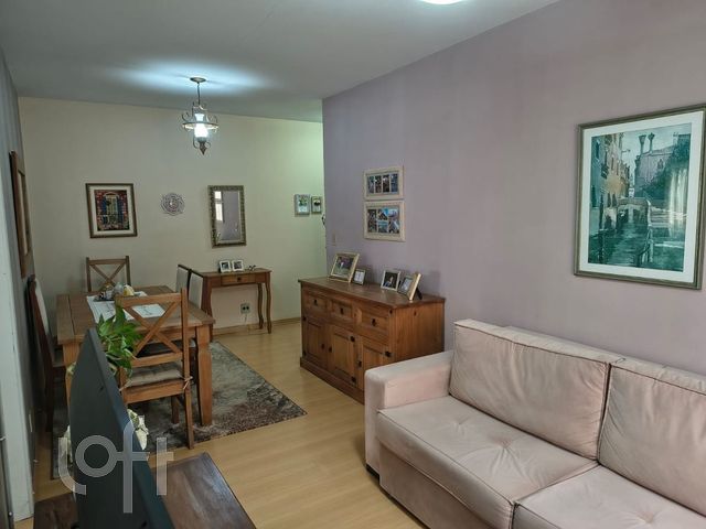 Apartamento com 72m², 2 dormitórios, 1 vaga, São João em Porto Alegre