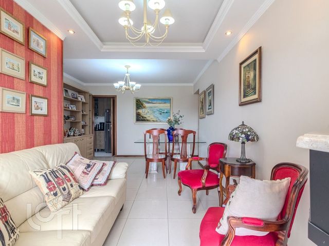 Apartamento com 90m², 3 dormitórios, 1 suíte, 1 vaga, Floresta em Porto Alegre