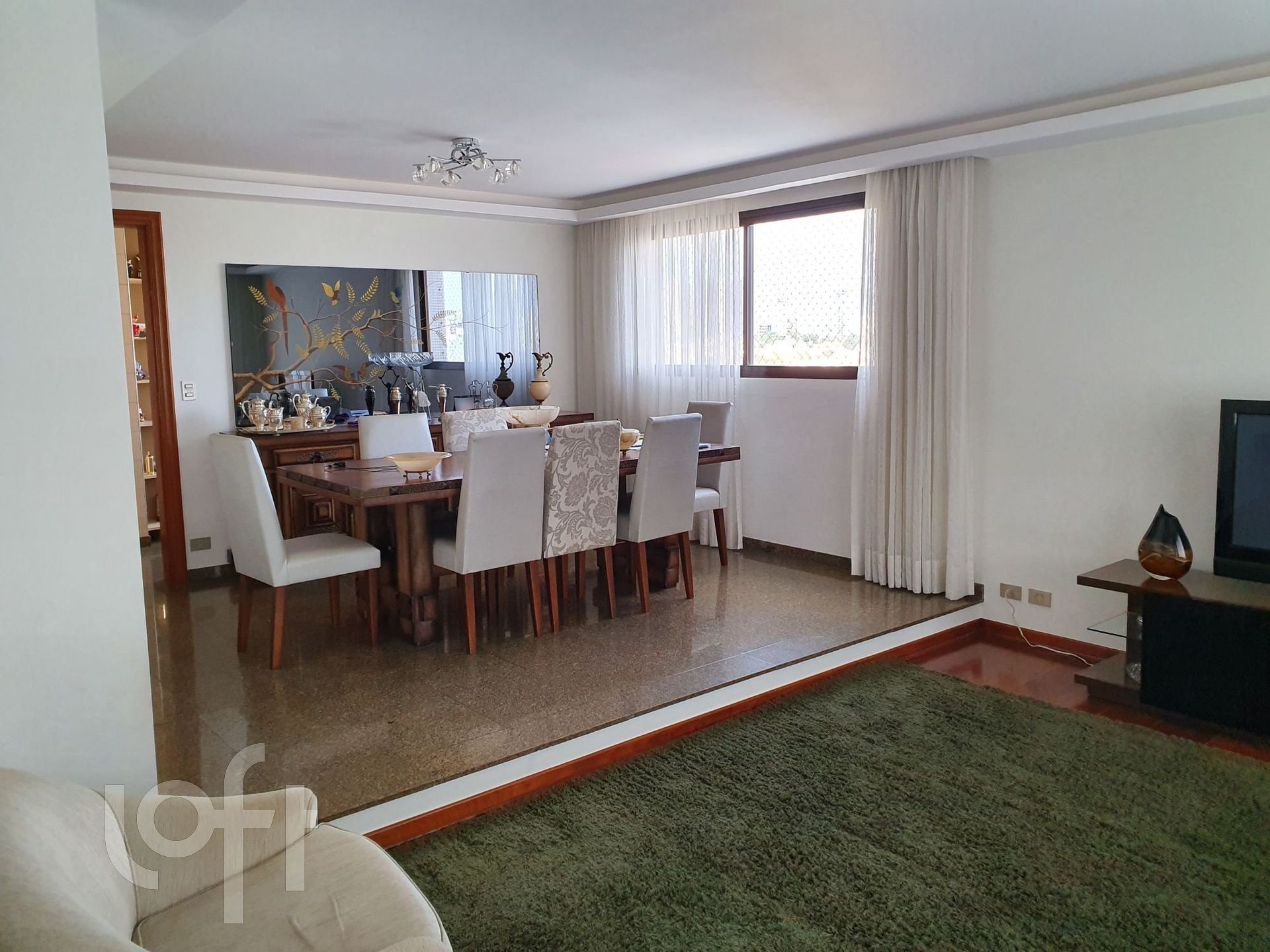 Apartamento à venda com 3 quartos, 240m² - Foto 1