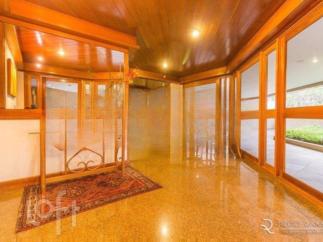 Apartamento com 139m², 3 dormitórios, 1 suíte, 2 vagas, Bela Vista em Porto Alegre