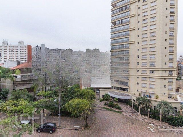 Apartamento com 139m², 3 dormitórios, 1 suíte, 2 vagas, Bela Vista em Porto Alegre