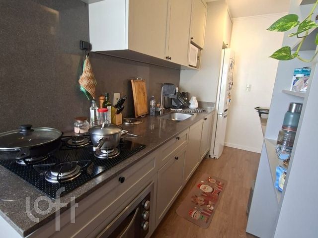 Apartamento com 70m², 2 dormitórios, 1 suíte, 1 vaga, Santana em Porto Alegre