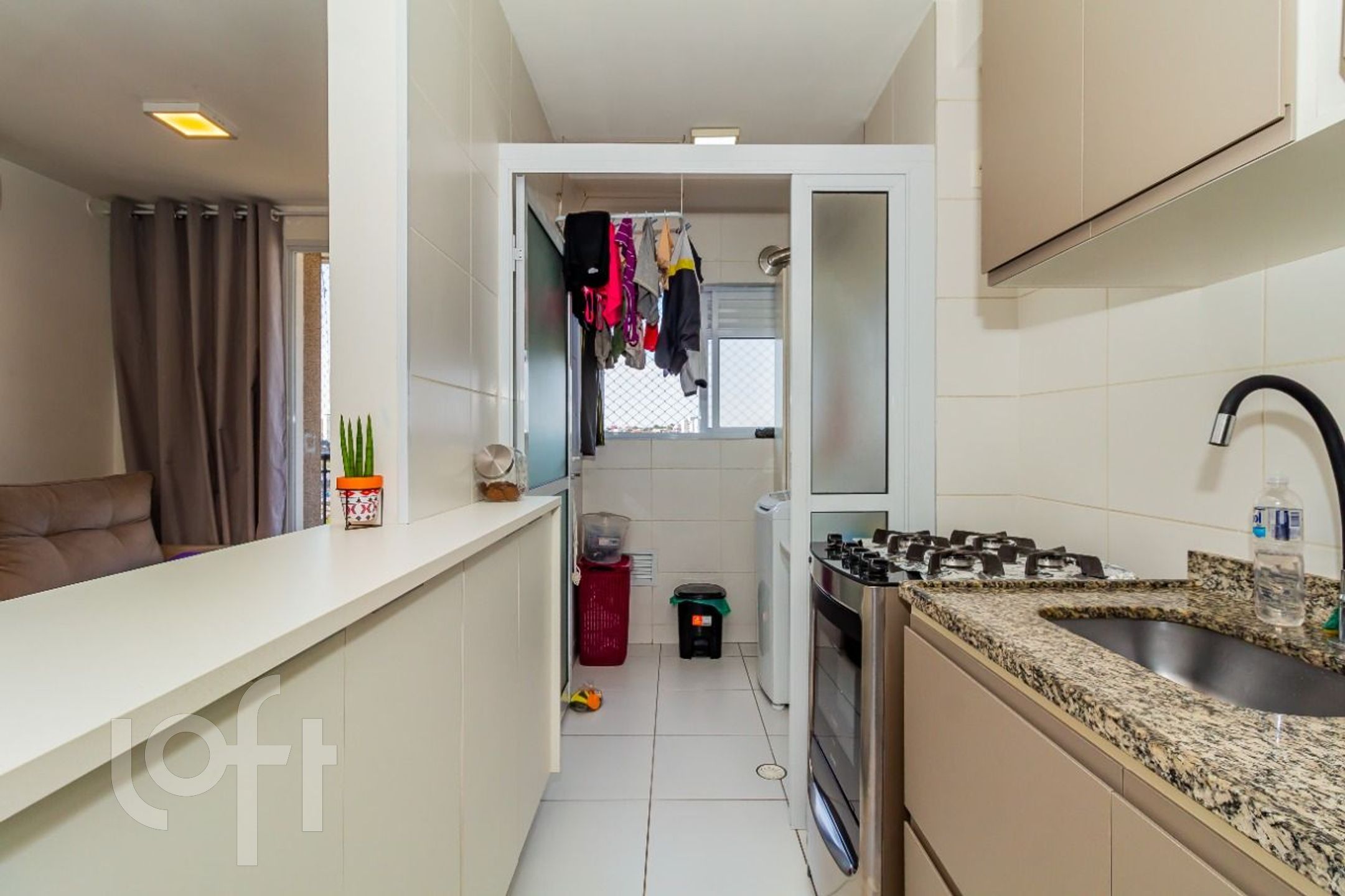 Apartamento à venda com 1 quarto, 40m² - Foto 11