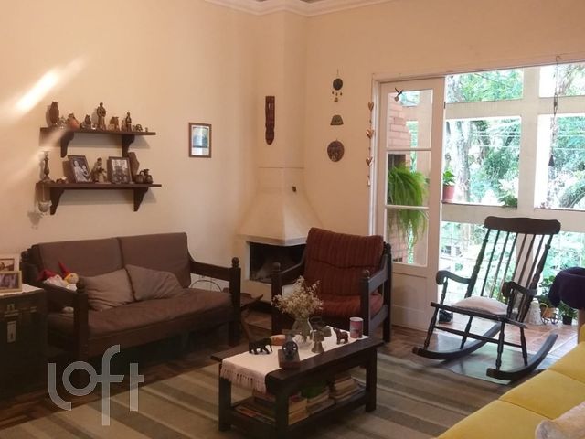 Apartamento com 102m², 3 dormitórios, 1 suíte, Petrópolis em Porto Alegre