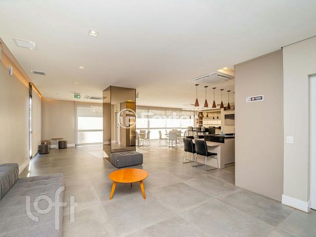 Apartamento com 62m², 2 dormitórios, 1 suíte, 2 vagas, Vila Ipiranga em Porto Alegre