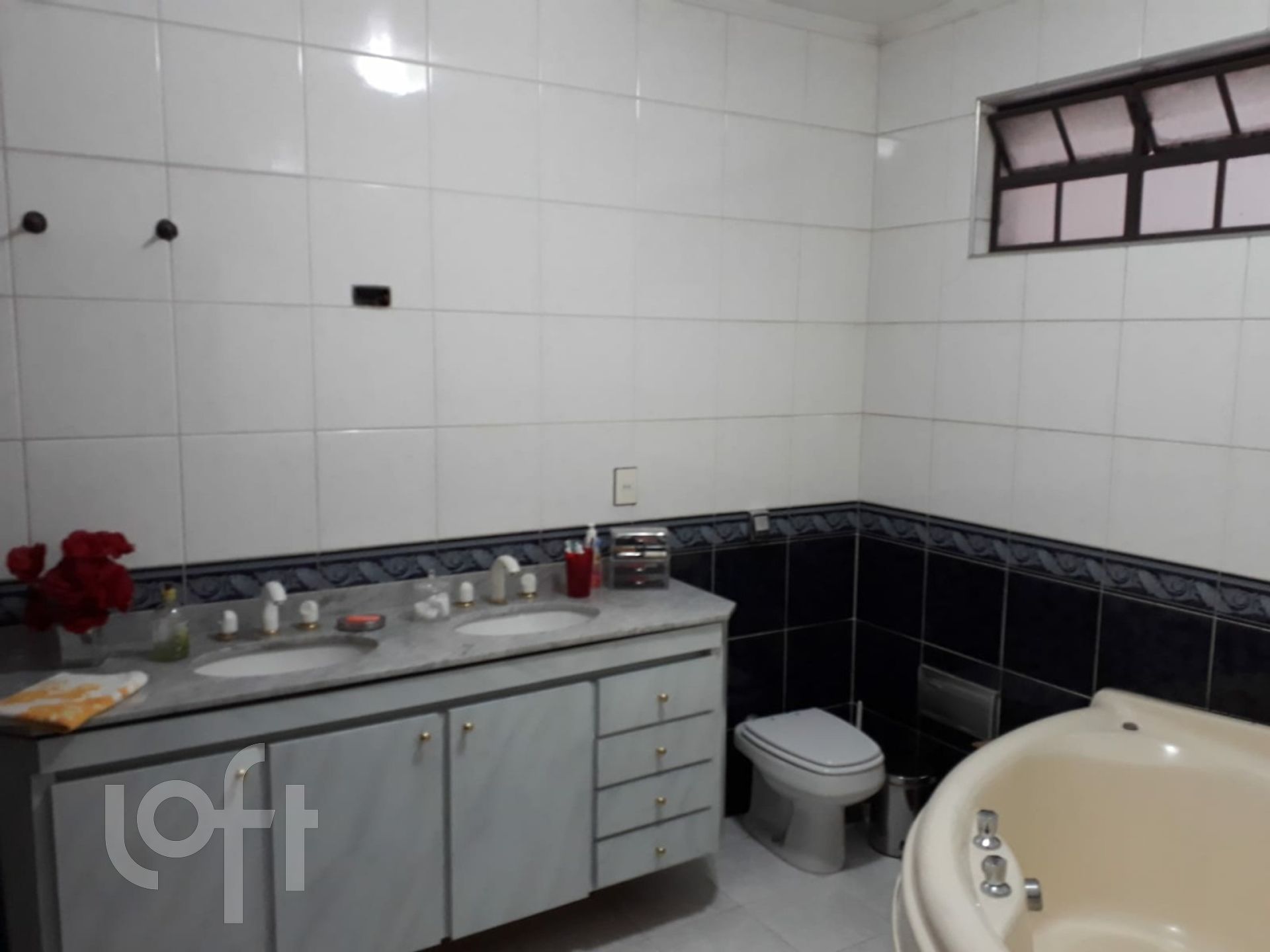 Casa à venda com 4 quartos, 325m² - Foto 7