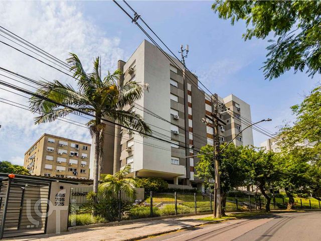 Apartamento com 88m², 3 dormitórios, 1 suíte, 1 vaga, Vila Ipiranga em Porto Alegre