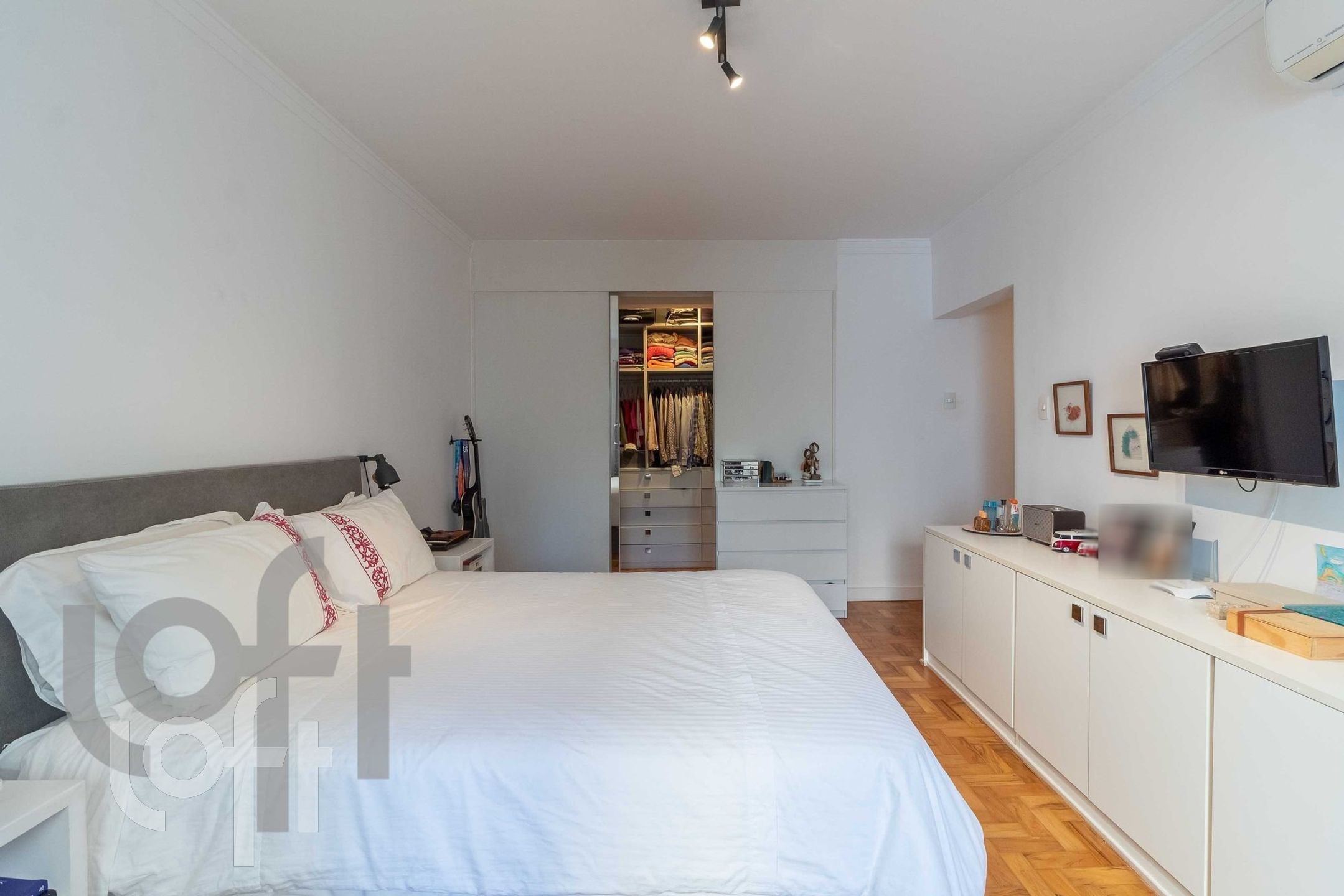 Apartamento à venda com 3 quartos, 240m² - Foto 13