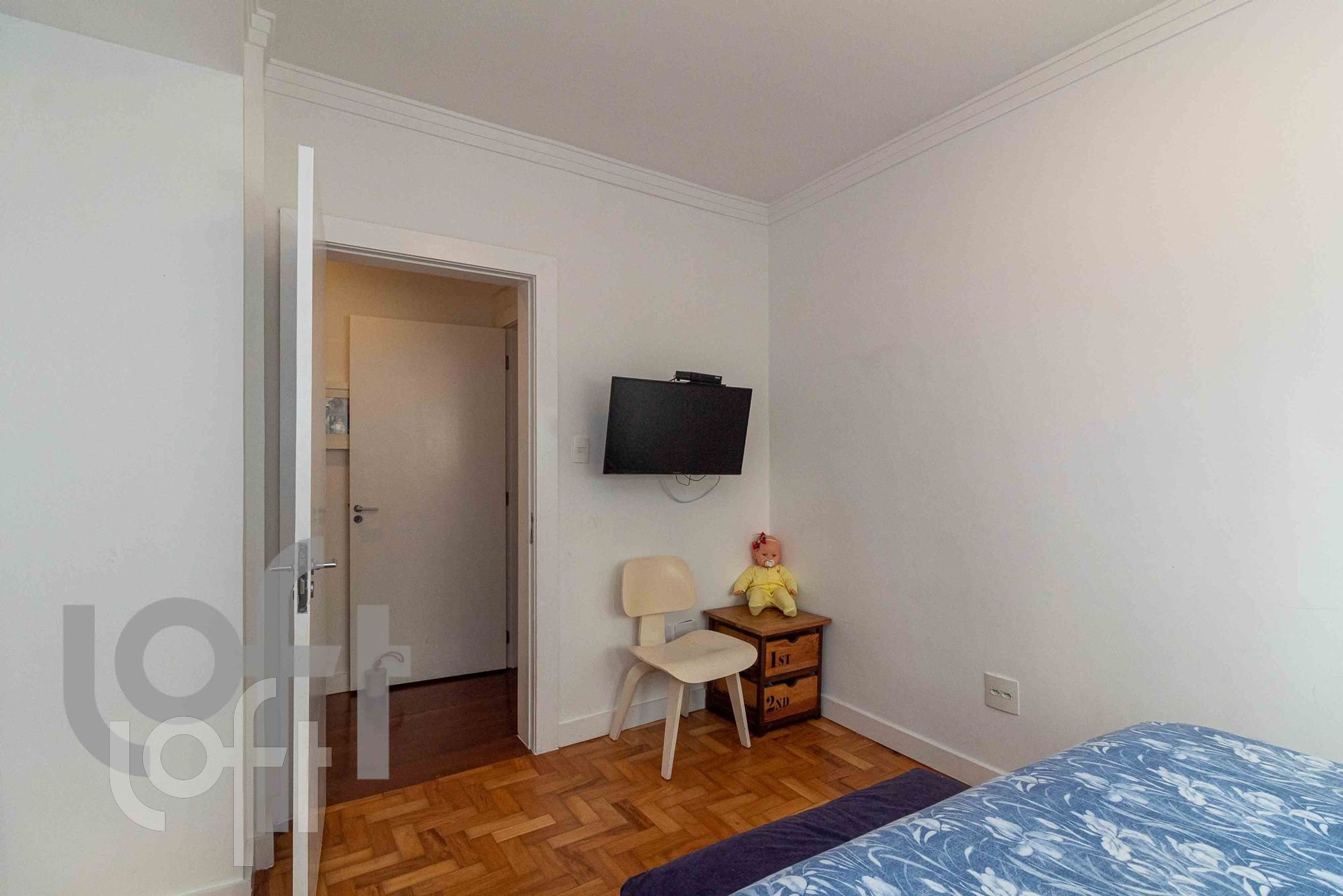 Apartamento à venda com 3 quartos, 240m² - Foto 9