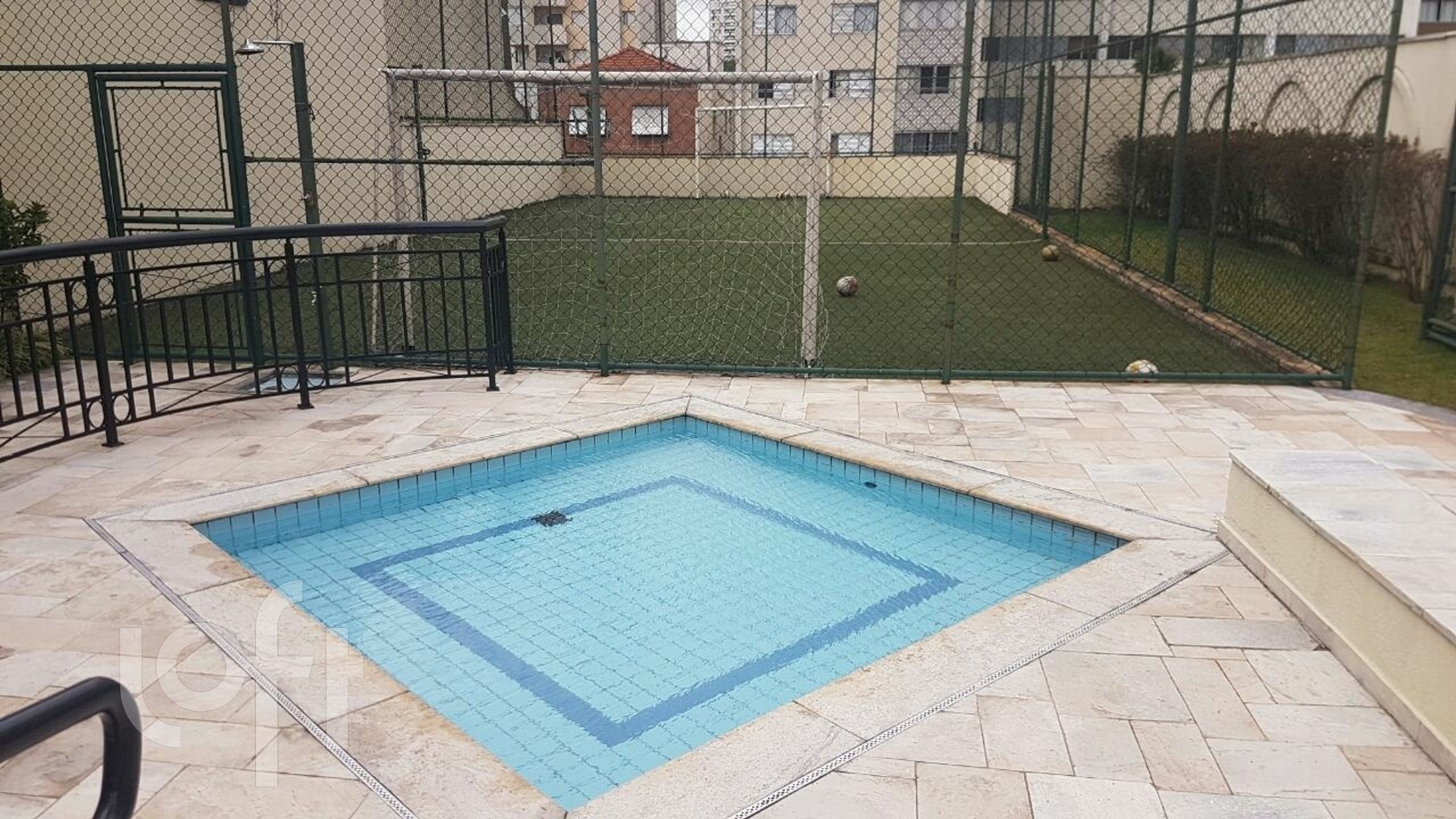 Apartamento à venda com 3 quartos, 215m² - Foto 9