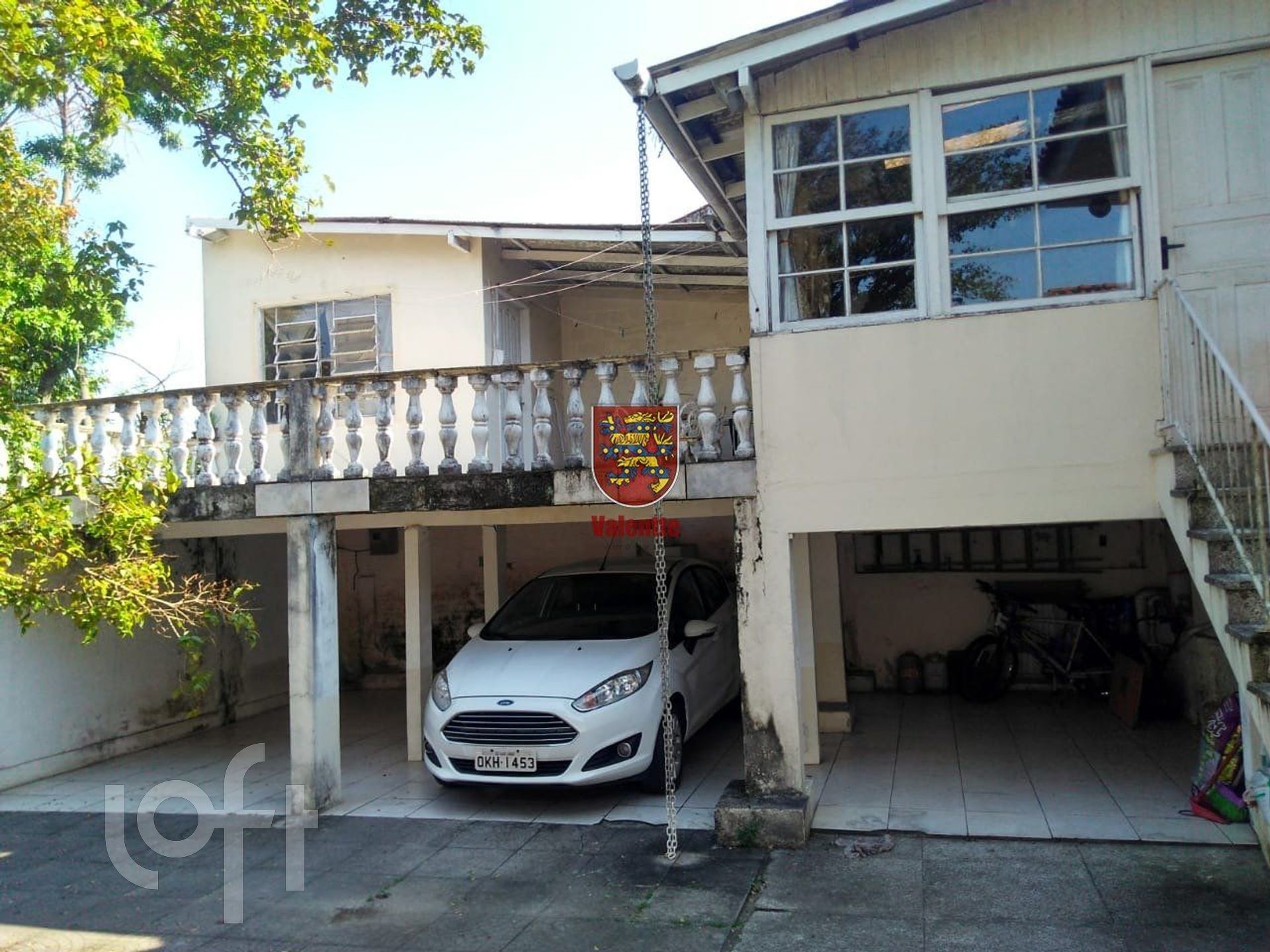 Casa Residencial com 216m², 5 quartos, 1 suíte, no bairro Ipiranga em São José