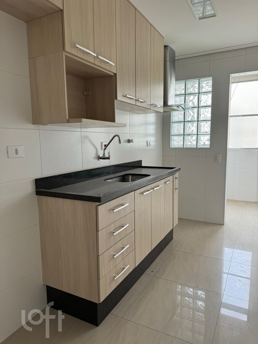 Apartamento à venda com 2 quartos, 62m² - Foto 3