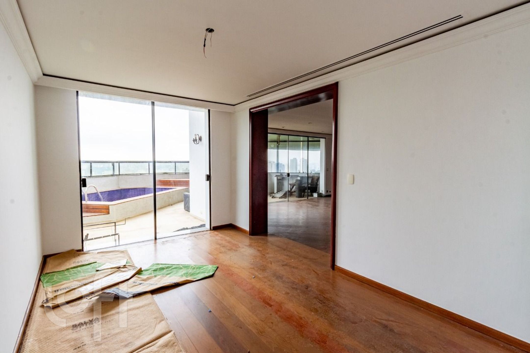 Apartamento à venda com 4 quartos, 384m² - Foto 13