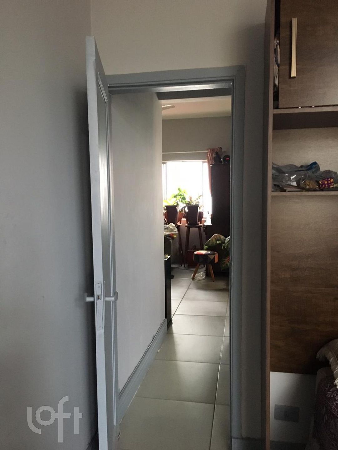 Apartamento à venda com 1 quarto, 71m² - Foto 2