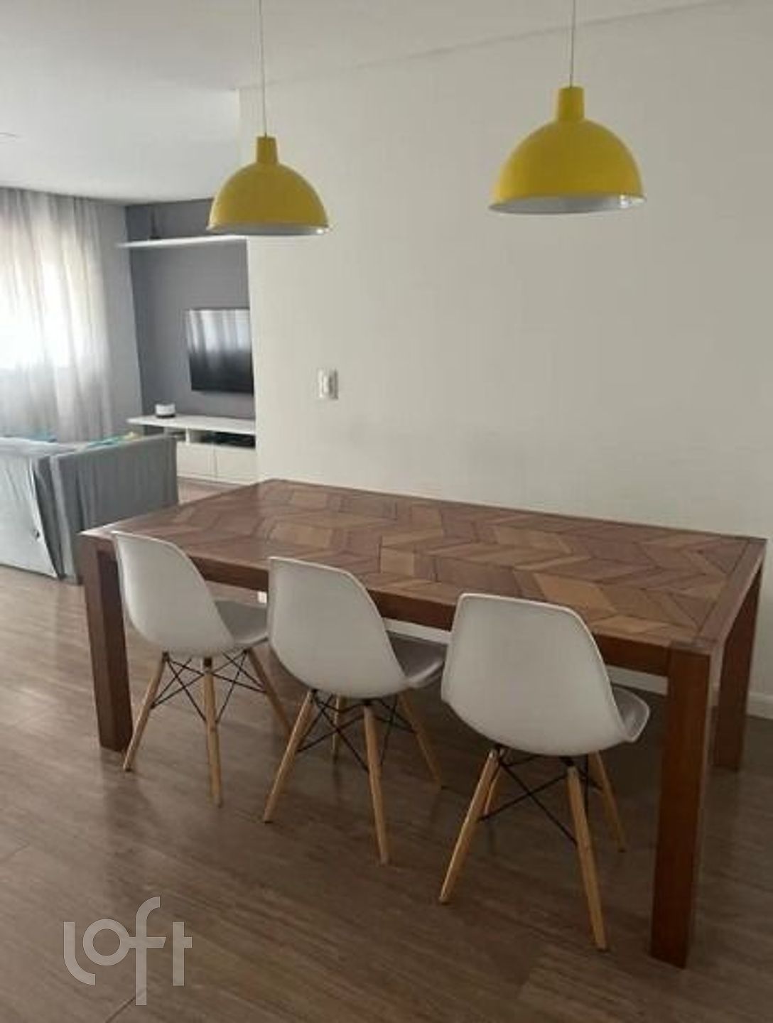 Apartamento à venda com 2 quartos, 70m² - Foto 2