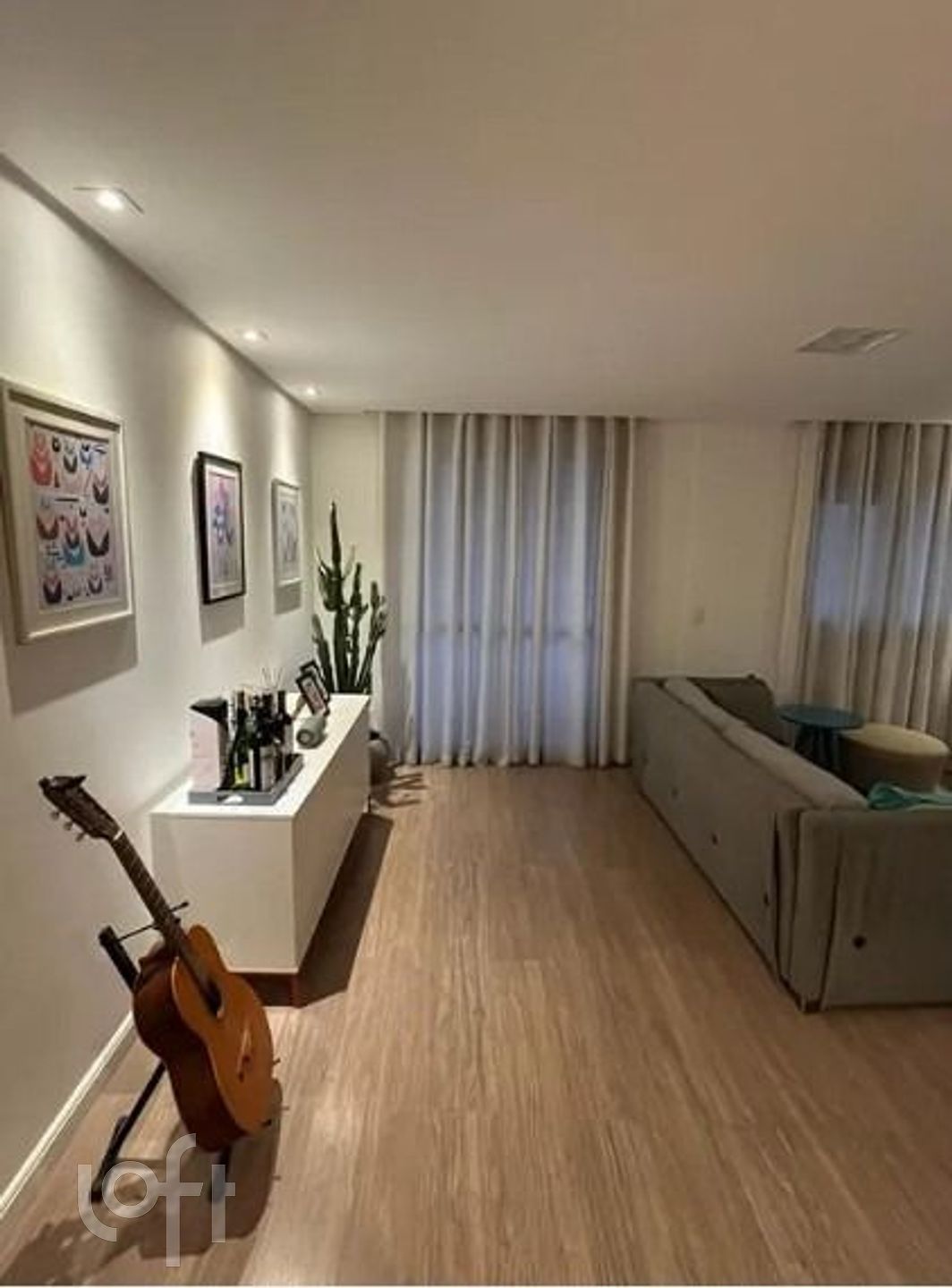 Apartamento à venda com 2 quartos, 70m² - Foto 3