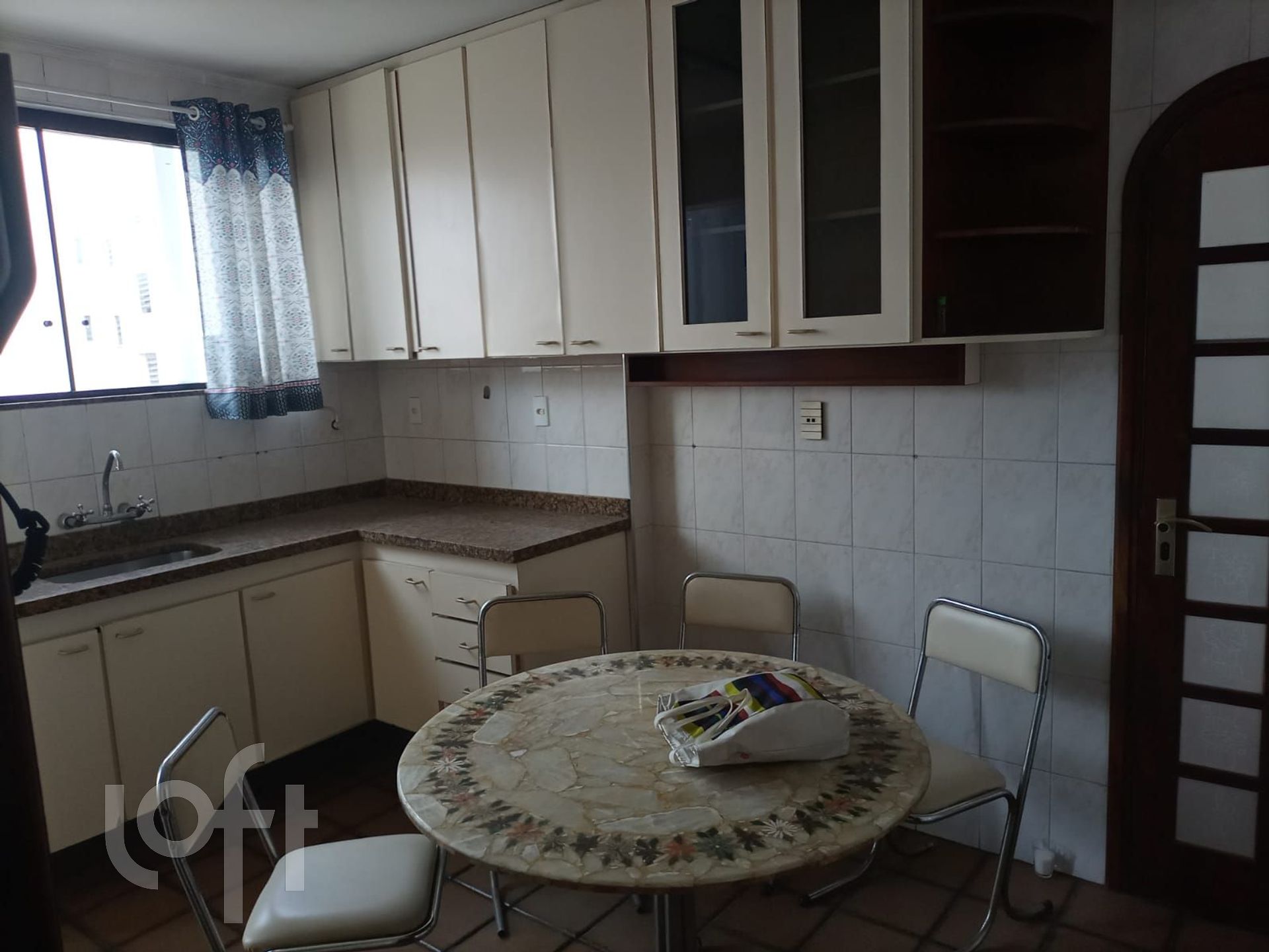 Apartamento à venda com 2 quartos, 98m² - Foto 8