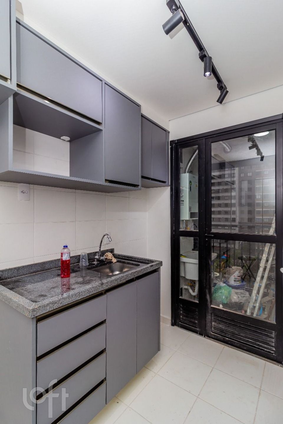 Apartamento à venda com 2 quartos, 44m² - Foto 10