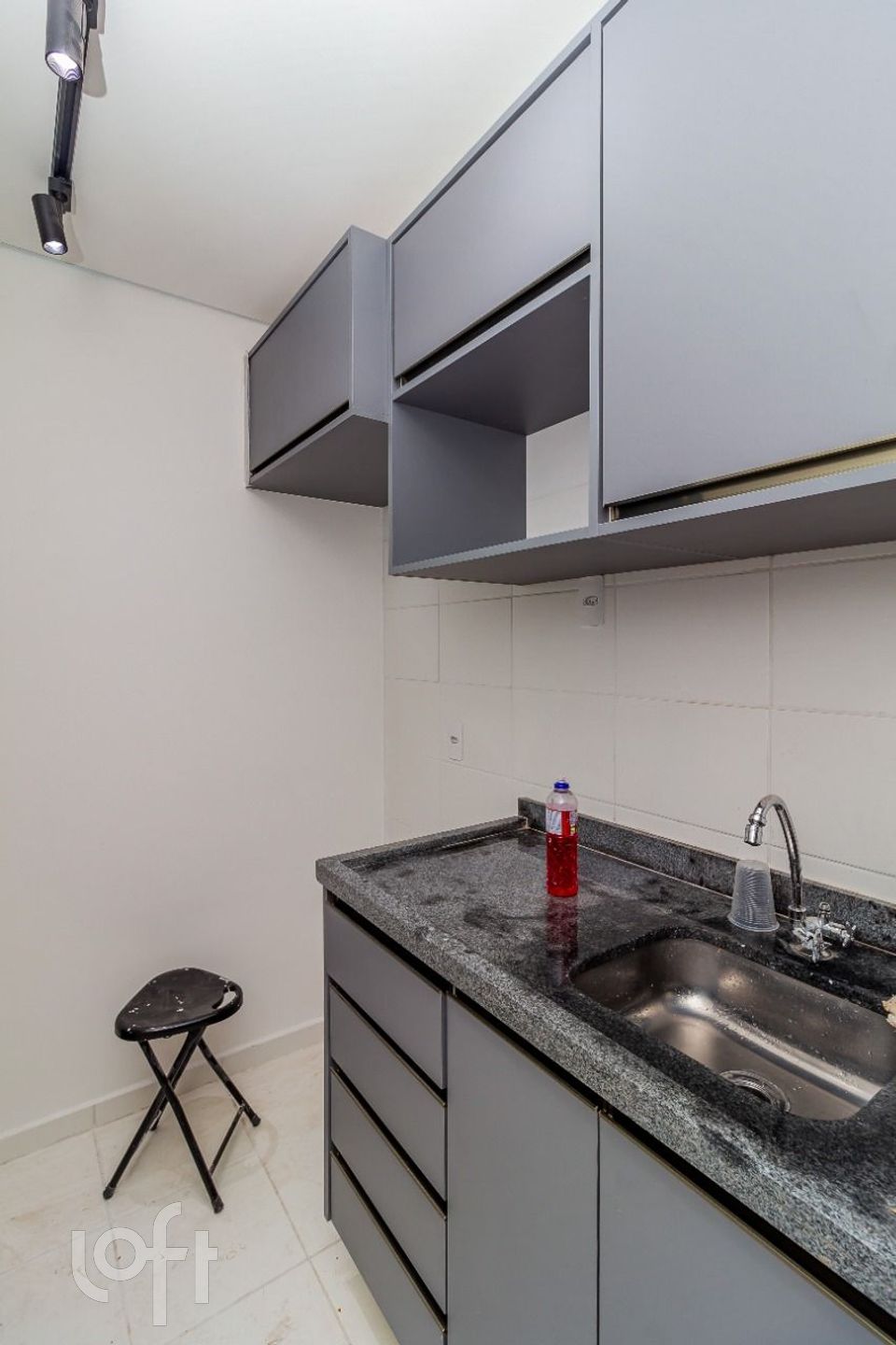 Apartamento à venda com 2 quartos, 44m² - Foto 11