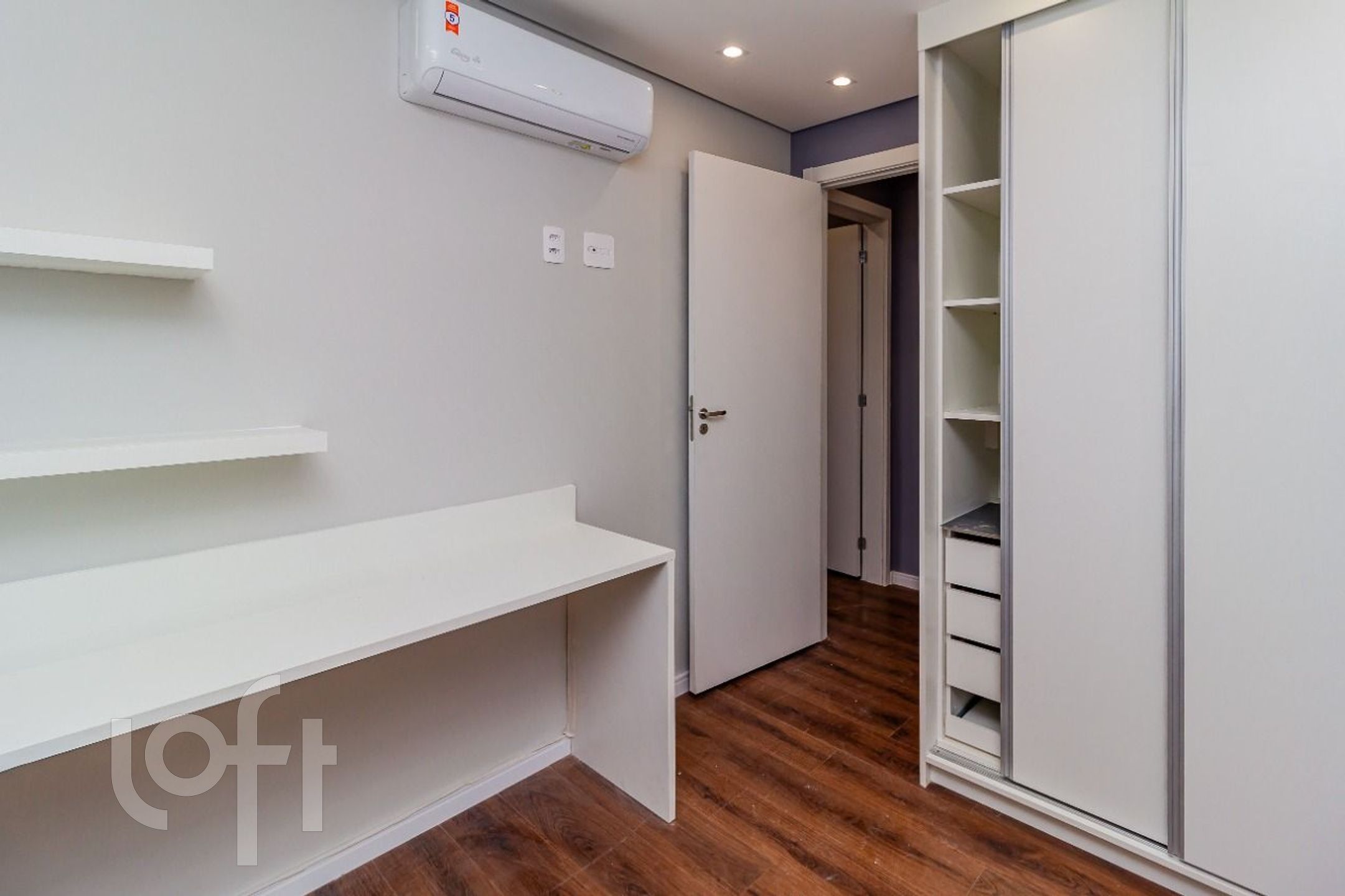 Apartamento à venda com 2 quartos, 44m² - Foto 20