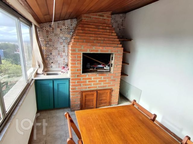 Apartamento com 87m², 1 dormitório, 1 vaga, Três Figueiras em Porto Alegre