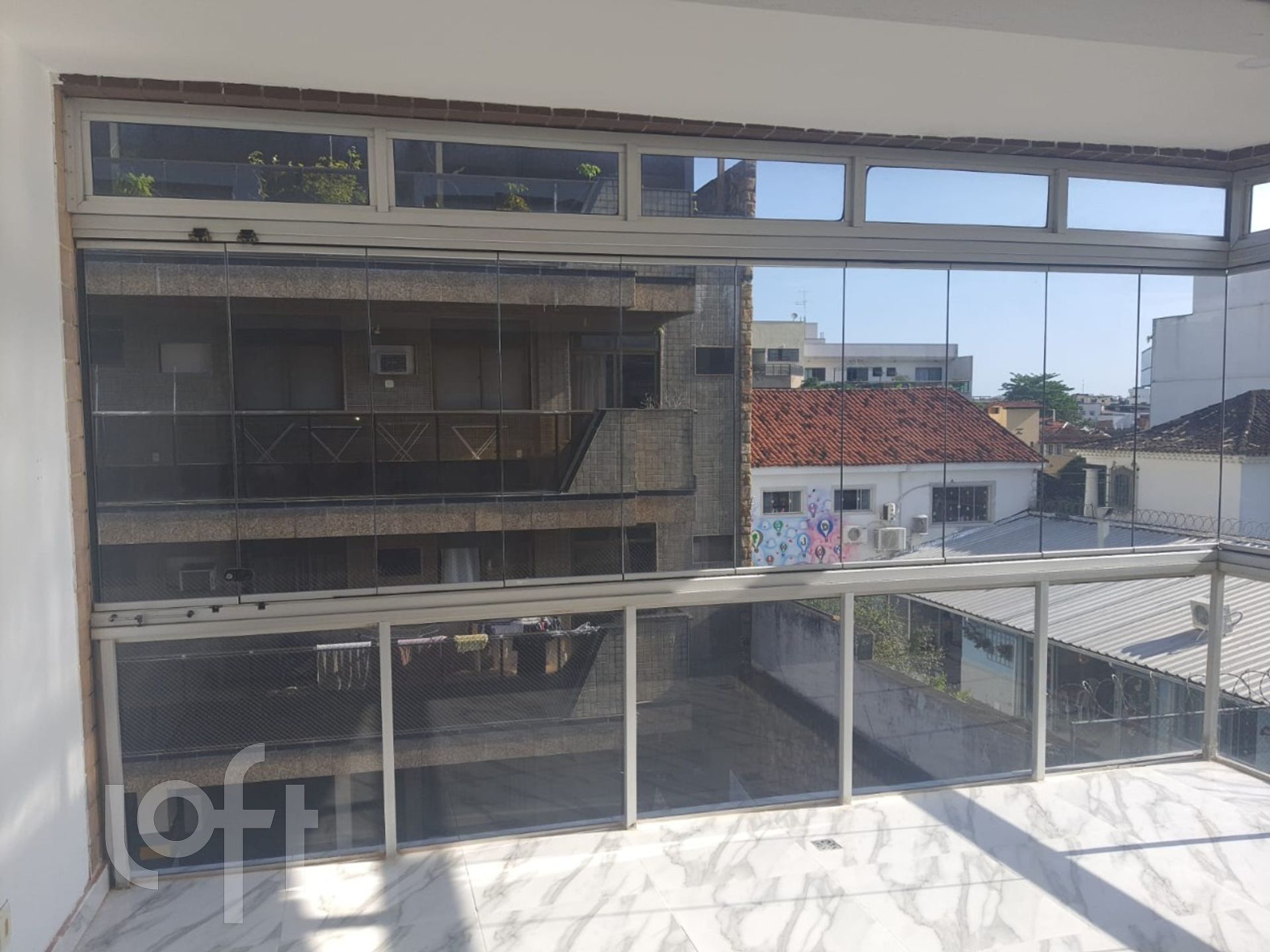 Apartamento à venda com 2 quartos, 120m² - Foto 2