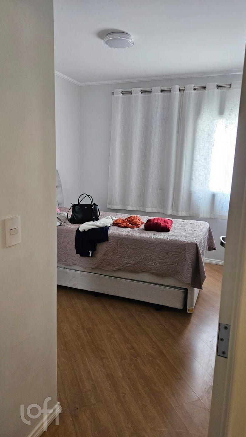 Apartamento à venda com 2 quartos, 70m² - Foto 14