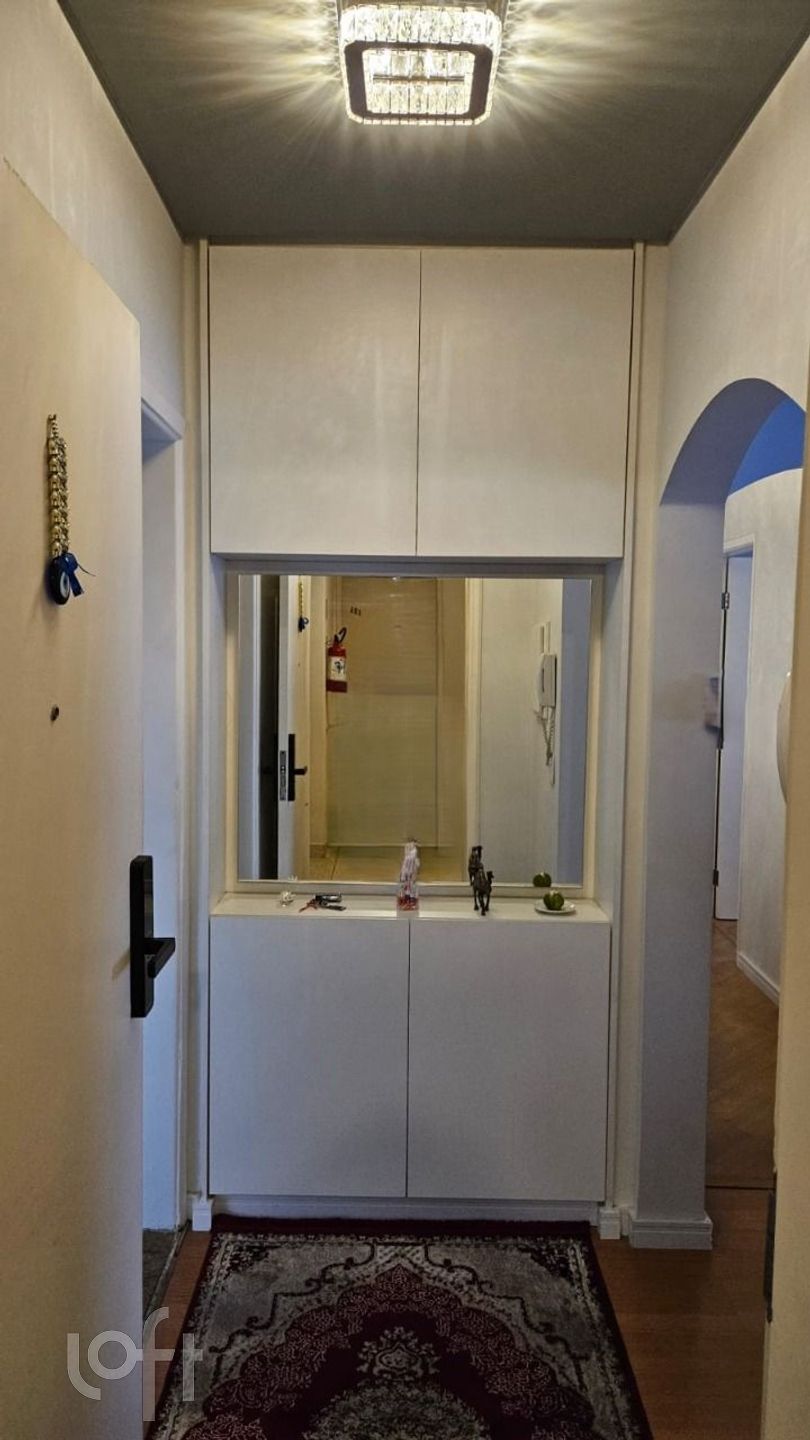 Apartamento à venda com 2 quartos, 70m² - Foto 19