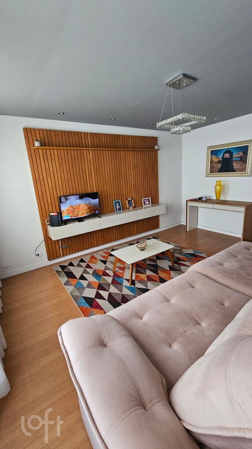 Apartamento à venda com 2 quartos, 70m² - Foto 3